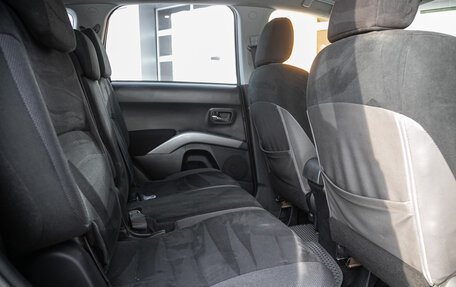 Mitsubishi Outlander III рестайлинг 3, 2008 год, 1 048 000 рублей, 14 фотография