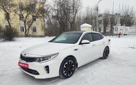 KIA Optima IV, 2017 год, 2 200 000 рублей, 8 фотография
