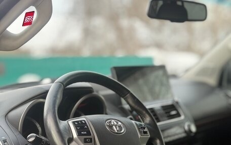 Toyota Land Cruiser Prado 150 рестайлинг 2, 2017 год, 3 500 000 рублей, 10 фотография