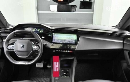 Peugeot 308, 2024 год, 2 400 000 рублей, 6 фотография