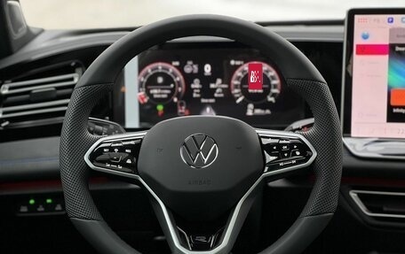 Volkswagen Tiguan, 2025 год, 4 990 000 рублей, 29 фотография