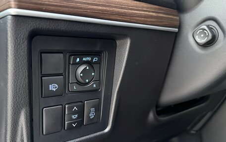 Toyota Land Cruiser Prado 150 рестайлинг 2, 2020 год, 5 150 000 рублей, 14 фотография