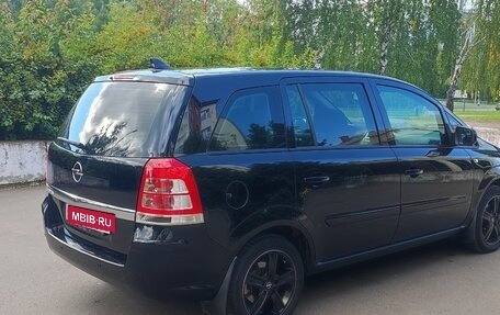 Opel Zafira B, 2010 год, 620 000 рублей, 10 фотография