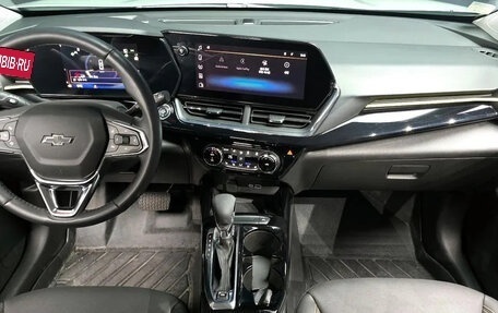 Chevrolet Trax, 2025 год, 1 830 000 рублей, 6 фотография