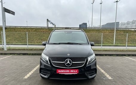 Mercedes-Benz V-Класс, 2020 год, 6 350 000 рублей, 2 фотография