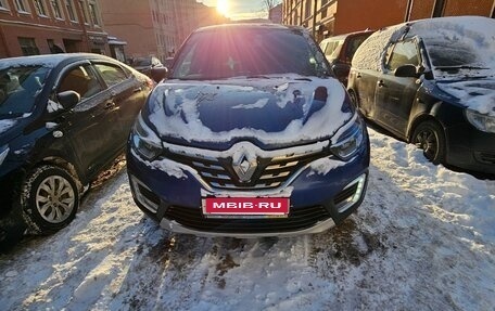 Renault Kaptur I рестайлинг, 2021 год, 2 000 000 рублей, 1 фотография