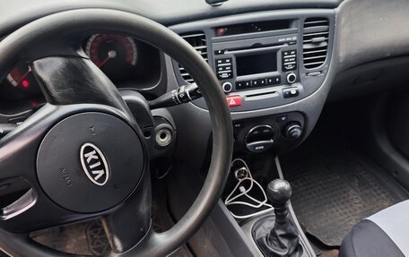 KIA Rio II, 2011 год, 370 000 рублей, 6 фотография