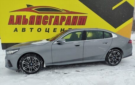 BMW 5 серия, 2025 год, 9 900 000 рублей, 1 фотография