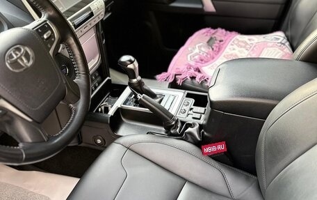 Toyota Land Cruiser Prado 150 рестайлинг 2, 2021 год, 8 000 000 рублей, 9 фотография