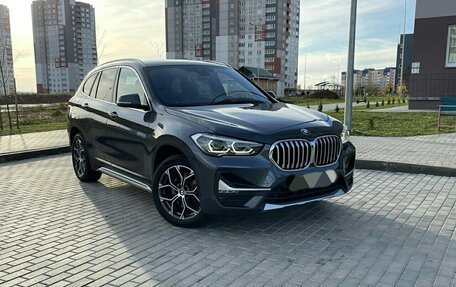 BMW X1, 2019 год, 3 200 000 рублей, 2 фотография