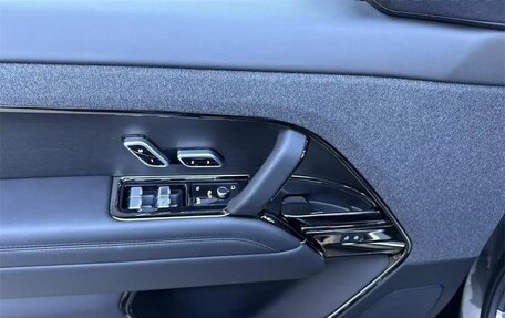 Land Rover Range Rover Sport, 2025 год, 14 630 000 рублей, 11 фотография