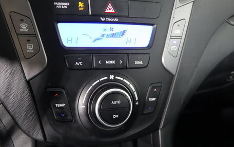 Hyundai Santa Fe III рестайлинг, 2013 год, 1 599 990 рублей, 19 фотография