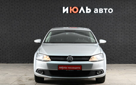 Volkswagen Jetta VI, 2011 год, 962 000 рублей, 2 фотография