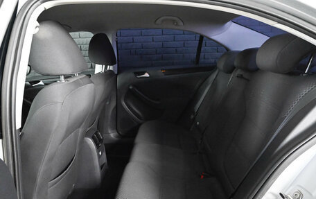 Volkswagen Jetta VI, 2011 год, 962 000 рублей, 11 фотография