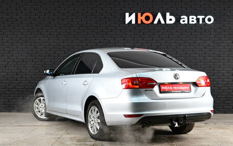 Volkswagen Jetta VI, 2011 год, 962 000 рублей, 8 фотография