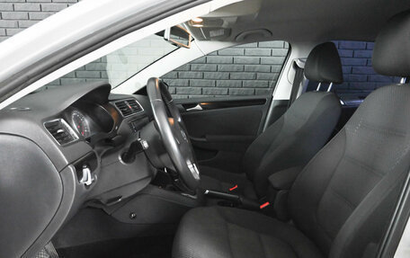 Volkswagen Jetta VI, 2011 год, 962 000 рублей, 9 фотография