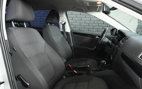 Volkswagen Jetta VI, 2011 год, 962 000 рублей, 13 фотография