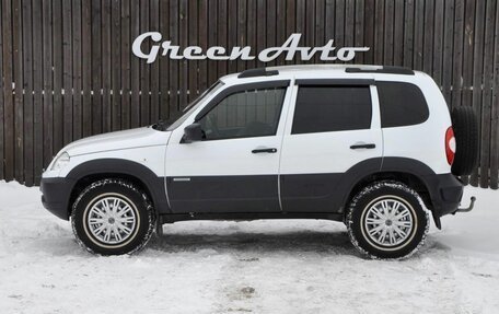 Chevrolet Niva I рестайлинг, 2017 год, 750 000 рублей, 2 фотография