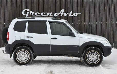 Chevrolet Niva I рестайлинг, 2017 год, 750 000 рублей, 6 фотография