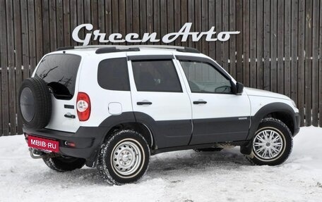 Chevrolet Niva I рестайлинг, 2017 год, 750 000 рублей, 5 фотография