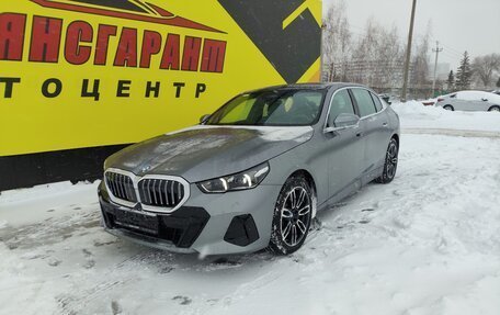 BMW 5 серия, 2025 год, 9 900 000 рублей, 2 фотография