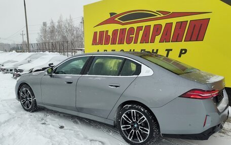 BMW 5 серия, 2025 год, 9 900 000 рублей, 8 фотография