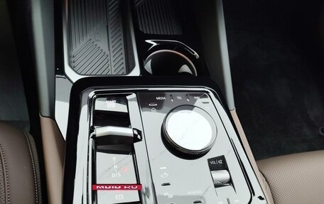 BMW 5 серия, 2025 год, 9 900 000 рублей, 16 фотография