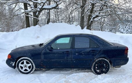 Mercedes-Benz C-Класс, 1995 год, 170 000 рублей, 2 фотография