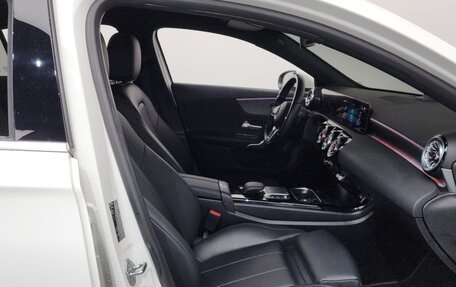 Mercedes-Benz A-Класс, 2022 год, 3 960 000 рублей, 6 фотография