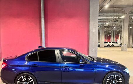 BMW 3 серия, 2018 год, 1 875 000 рублей, 3 фотография