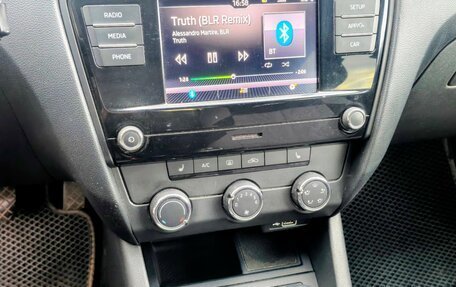 Skoda Octavia, 2018 год, 1 250 000 рублей, 16 фотография