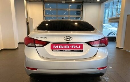 Hyundai Elantra V, 2015 год, 986 000 рублей, 4 фотография
