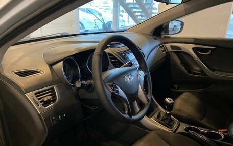 Hyundai Elantra V, 2015 год, 986 000 рублей, 22 фотография