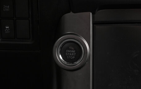 Toyota Land Cruiser Prado 150 рестайлинг 2, 2013 год, 2 605 000 рублей, 13 фотография