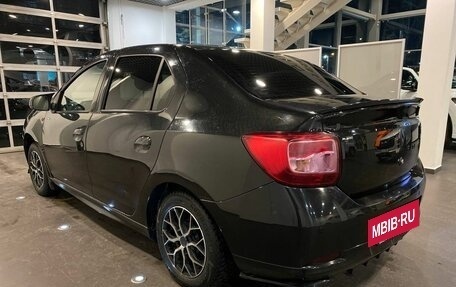 Renault Logan II, 2018 год, 590 000 рублей, 3 фотография