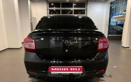 Renault Logan II, 2018 год, 590 000 рублей, 2 фотография