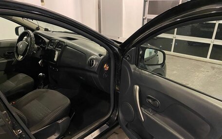 Renault Logan II, 2018 год, 590 000 рублей, 24 фотография