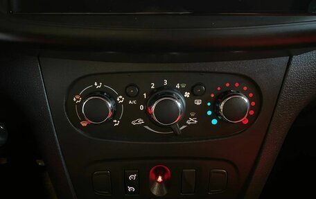 Renault Sandero II рестайлинг, 2020 год, 1 210 000 рублей, 15 фотография