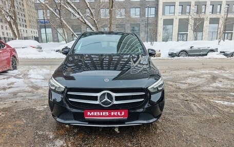 Mercedes-Benz B-Класс, 2019 год, 2 590 000 рублей, 1 фотография