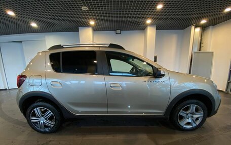 Renault Sandero II рестайлинг, 2021 год, 1 224 000 рублей, 2 фотография