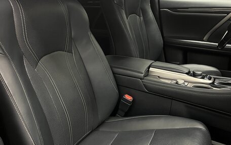 Lexus RX IV рестайлинг, 2016 год, 3 350 000 рублей, 19 фотография