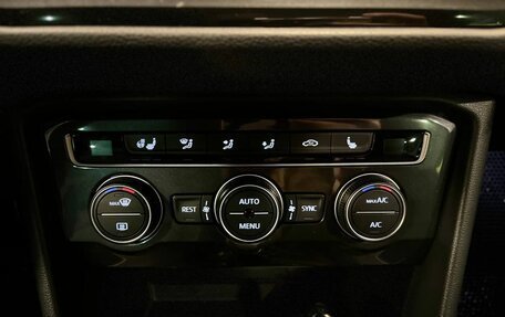 Volkswagen Tiguan II, 2017 год, 2 880 000 рублей, 15 фотография