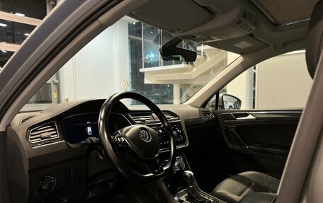 Volkswagen Tiguan II, 2017 год, 2 880 000 рублей, 23 фотография