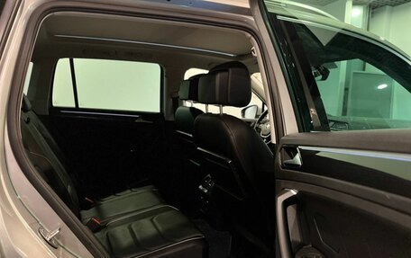 Volkswagen Tiguan II, 2017 год, 2 880 000 рублей, 26 фотография