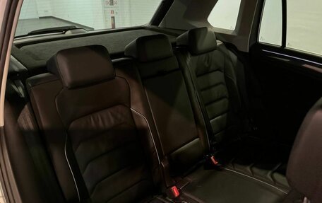 Volkswagen Tiguan II, 2017 год, 2 880 000 рублей, 34 фотография