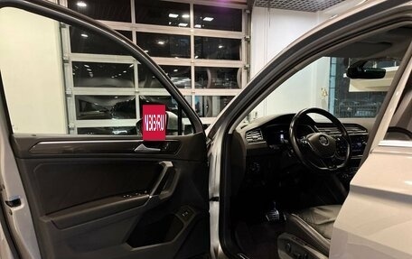 Volkswagen Tiguan II, 2017 год, 2 880 000 рублей, 21 фотография