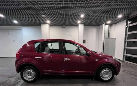 Renault Sandero I, 2011 год, 593 000 рублей, 2 фотография
