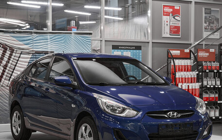 Hyundai Solaris II рестайлинг, 2012 год, 650 000 рублей, 3 фотография