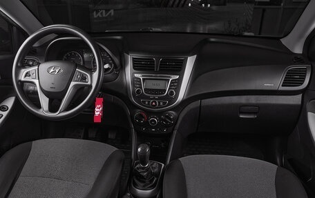 Hyundai Solaris II рестайлинг, 2012 год, 650 000 рублей, 9 фотография