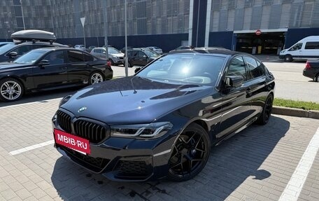 BMW 5 серия, 2021 год, 5 450 000 рублей, 2 фотография